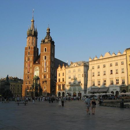 Atena - Pantheon Apartments Krakau Exterior foto